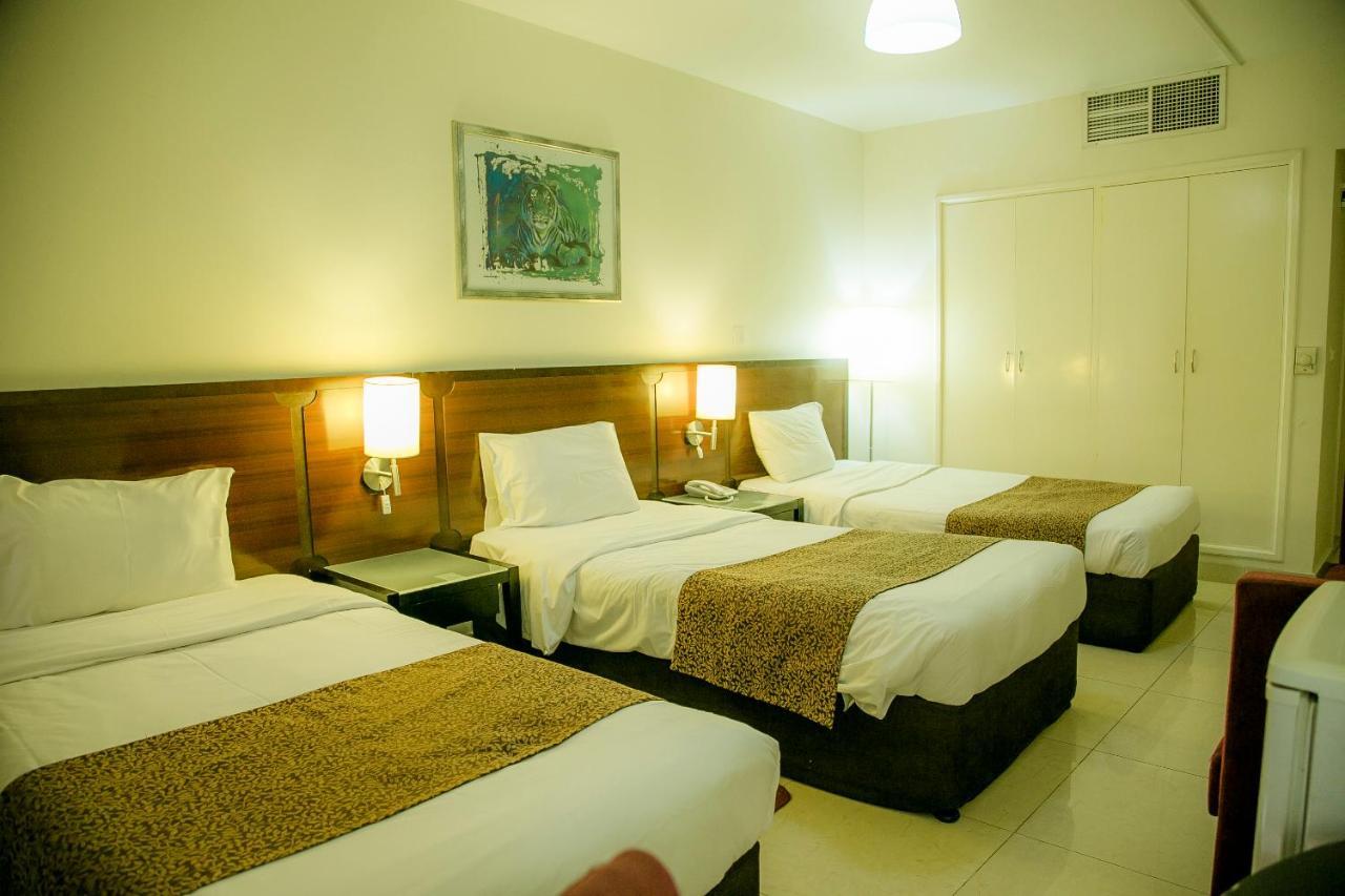 Phoenicia Grand Hotel Dubai Exterior foto